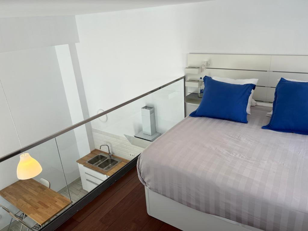 Das Blaue Haus 1 Castillo del Romeral ภายนอก รูปภาพ